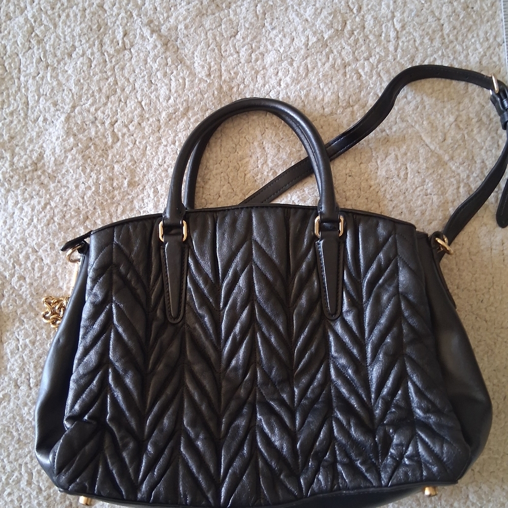 Coach Black Quilted Crossbody Bag with Gold Chain - Picture 8 of 16